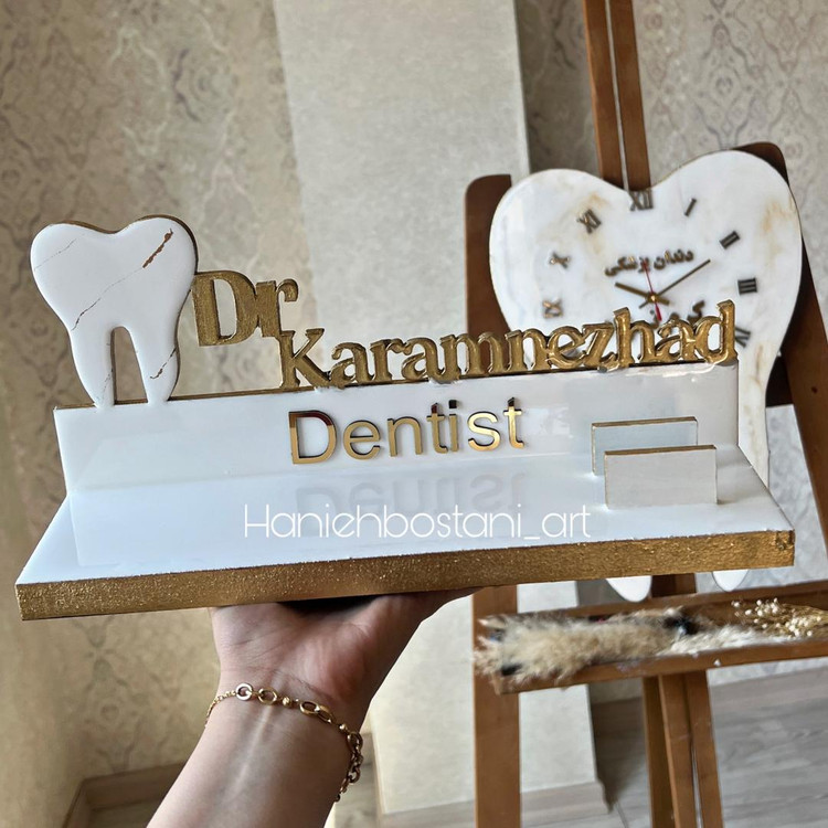 ست ساعت دیواری و جاکارتی رزینی طرح دندان برای دندانپزشک ها